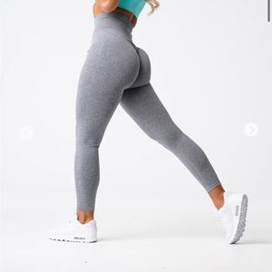 Grey high waisted scrunch NVGTN leggings